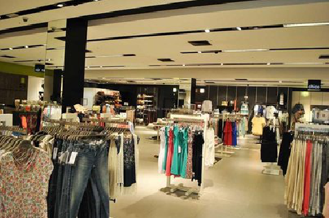  泸县商场里的店面怎么装修？